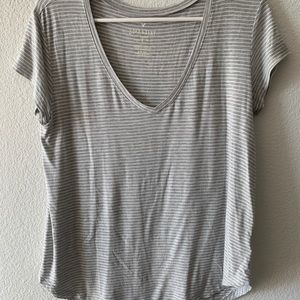 AMERICAN EAGLE GREY/WHITE STRIPED TEE